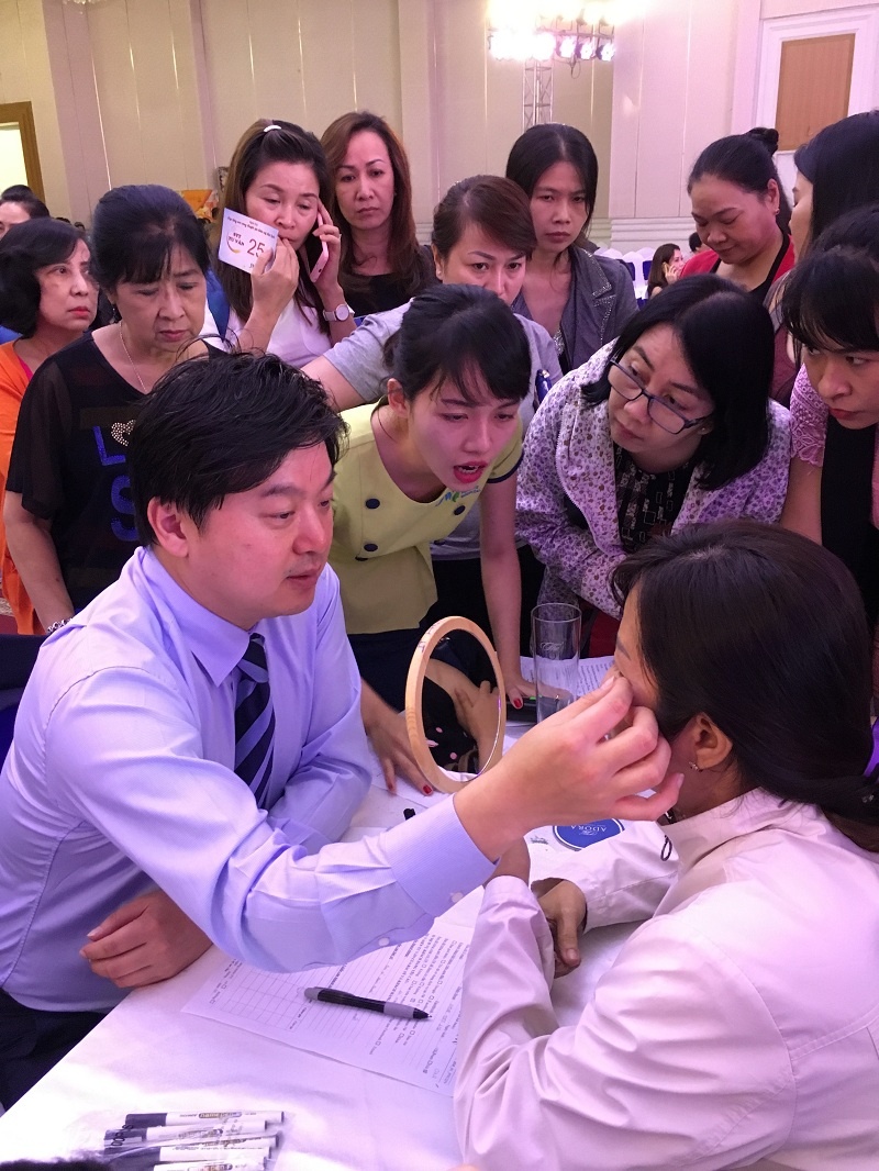 JW, hội thảo làm đẹp, nâng mũi S-line ảnh 8 JW, hoi thao lam dep, nang mui S-line anh 8