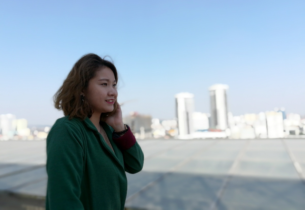 Huawei GR5 2017 do kha nang xoa phong voi iPhone 7 Plus hinh anh