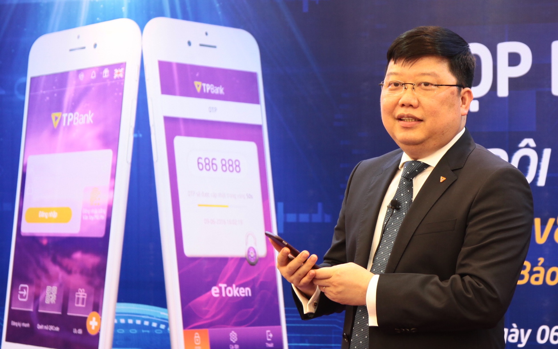 Ra mat bo doi ngan hang so TPBank eBank v8.0 & eToken hinh anh