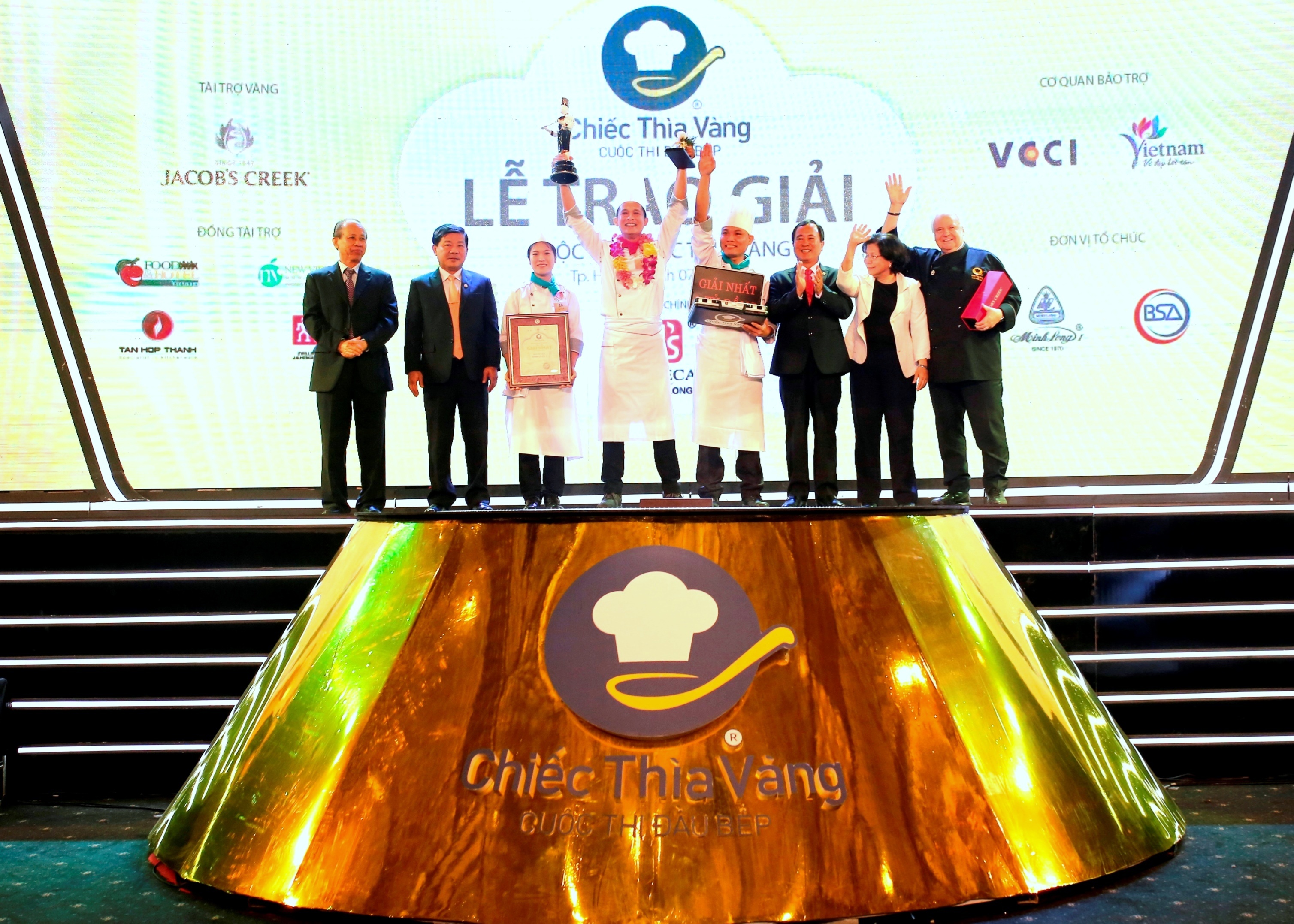 KDL Binh Quoi dat cup dau bep va 1 ty dong hinh anh