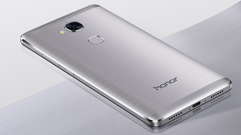 Co hoi trung bo qua 100 trieu dong khi mua smartphone Huawei hinh anh