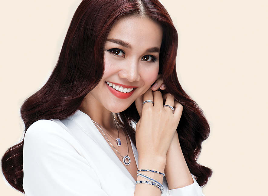 Kham pha 'giai dieu' Giang sinh doc dao tu trang suc PNJ hinh anh