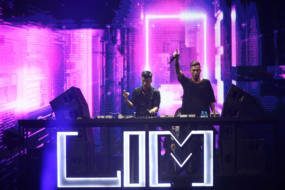 Mega City,  Tan Hoang Minh anh 5