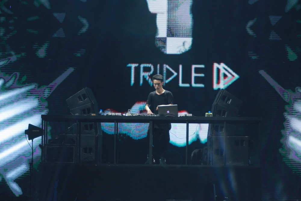 Mega City,  Tan Hoang Minh anh 7