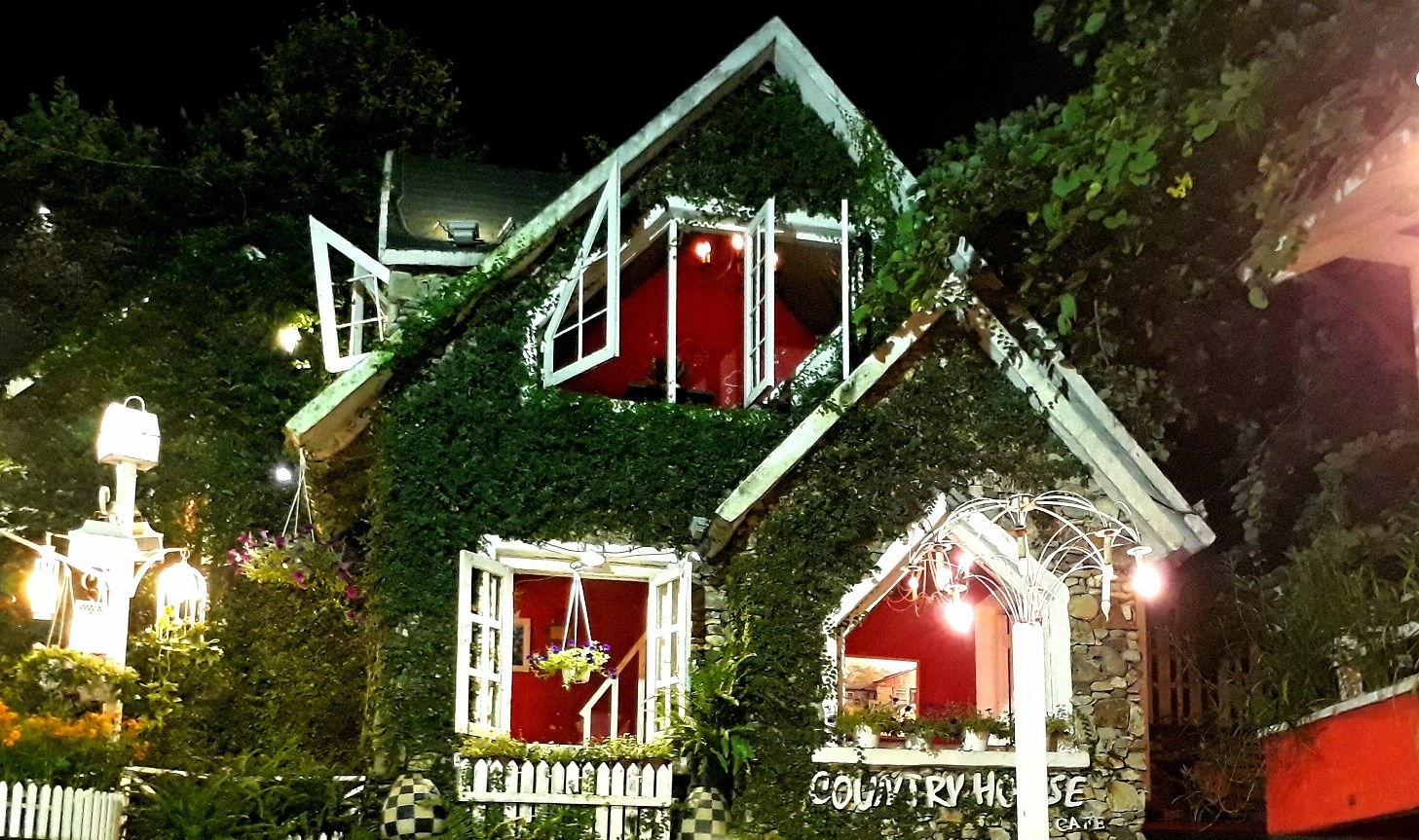 Anh chup dem cua Samsung Galaxy J7 hinh anh