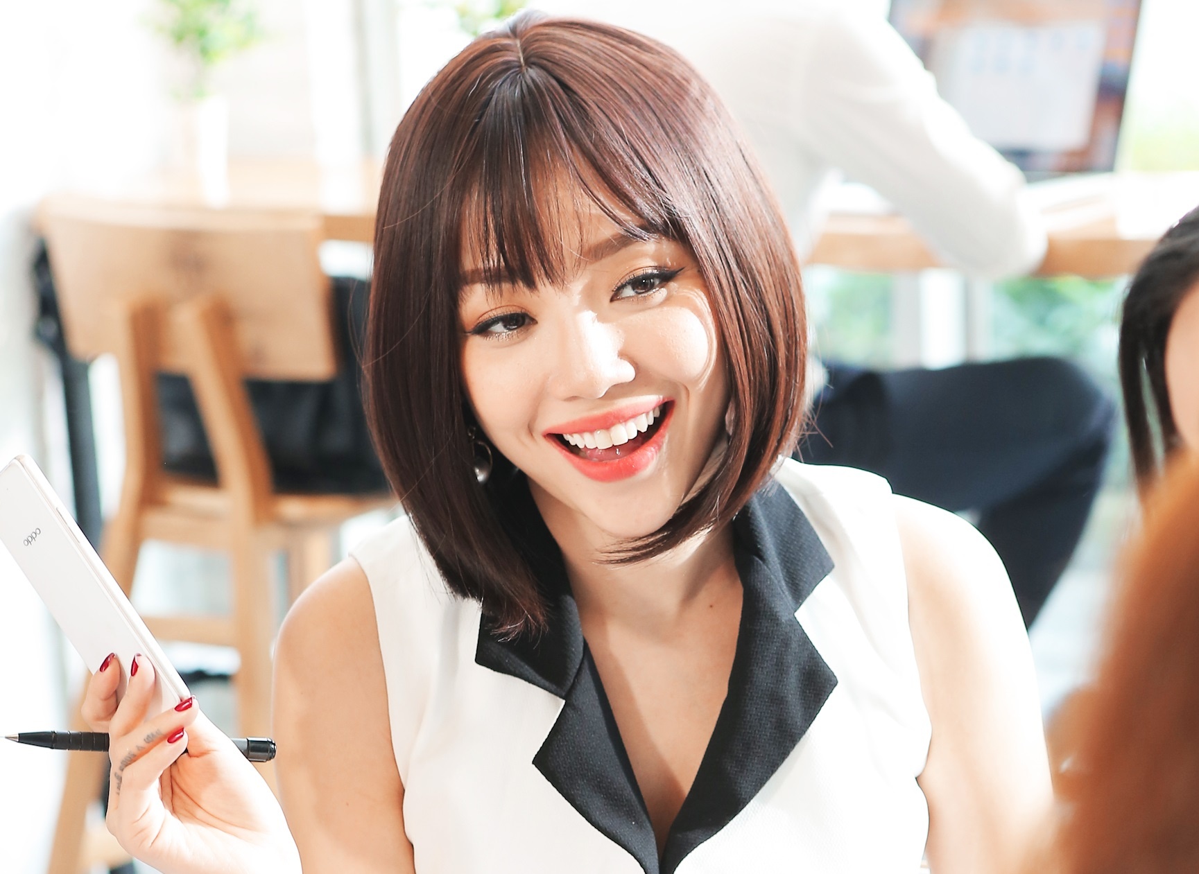 Toc Tien moi la trong MV sap ra mat hinh anh