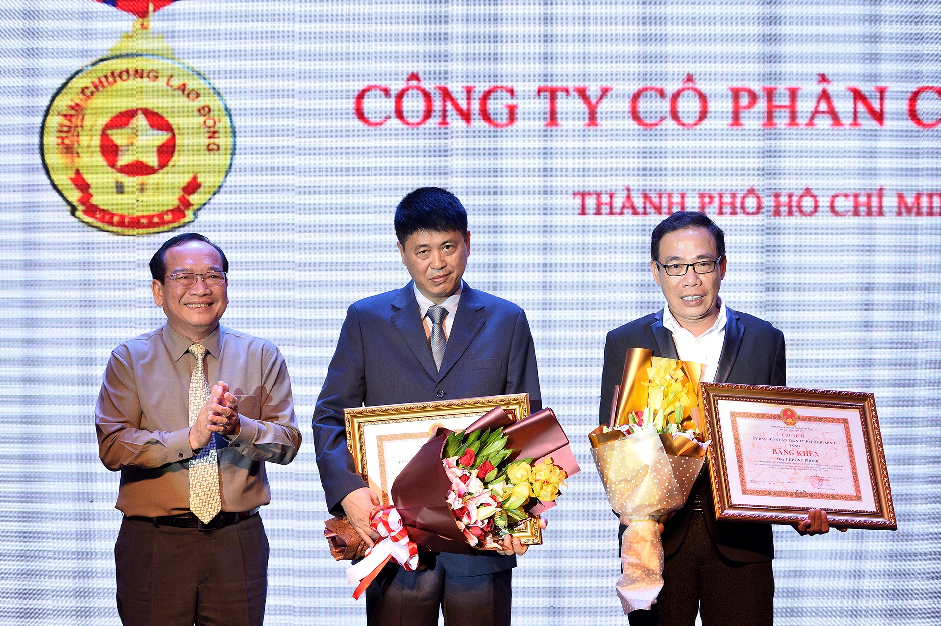 Cong ty Sao Bac Dau nhan Huan chuong Lao dong hang nhi hinh anh