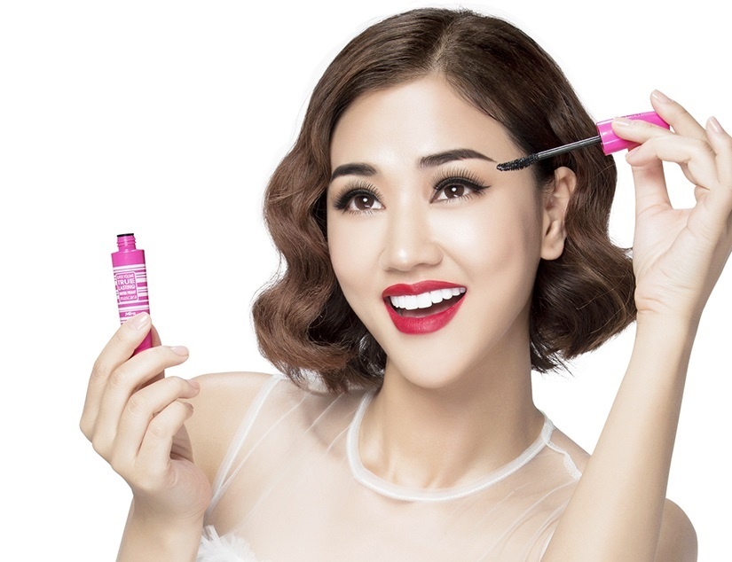 Maya tro thanh guong mat thuong hieu my pham Mira hinh anh