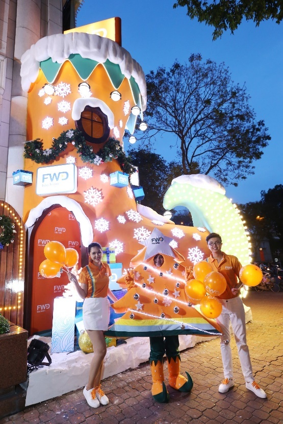 chiec giay khong lo cua ong gia Noel anh 6