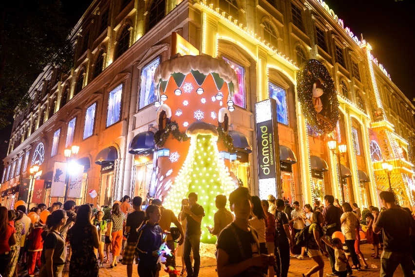 chiec giay khong lo cua ong gia Noel anh 7