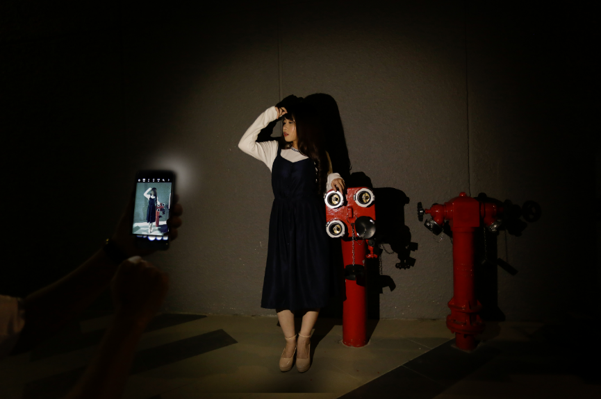 Samsung Galaxy S7 edge anh 2