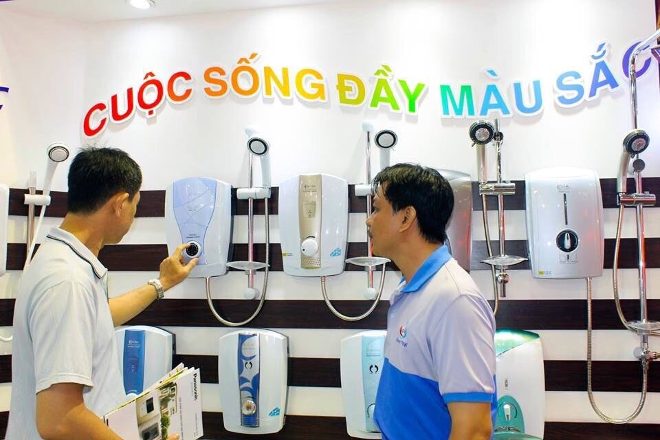 May nuoc nong: Cong nghe san xuat chinh phuc nguoi tieu dung hinh anh