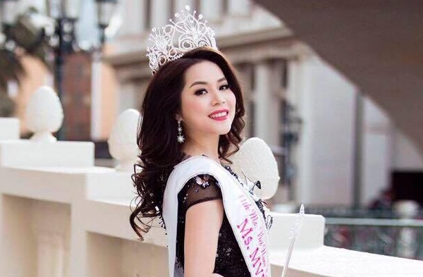 Jasmine Le dang quang Hoa hau Phu nu Nguoi Viet The gioi hinh anh