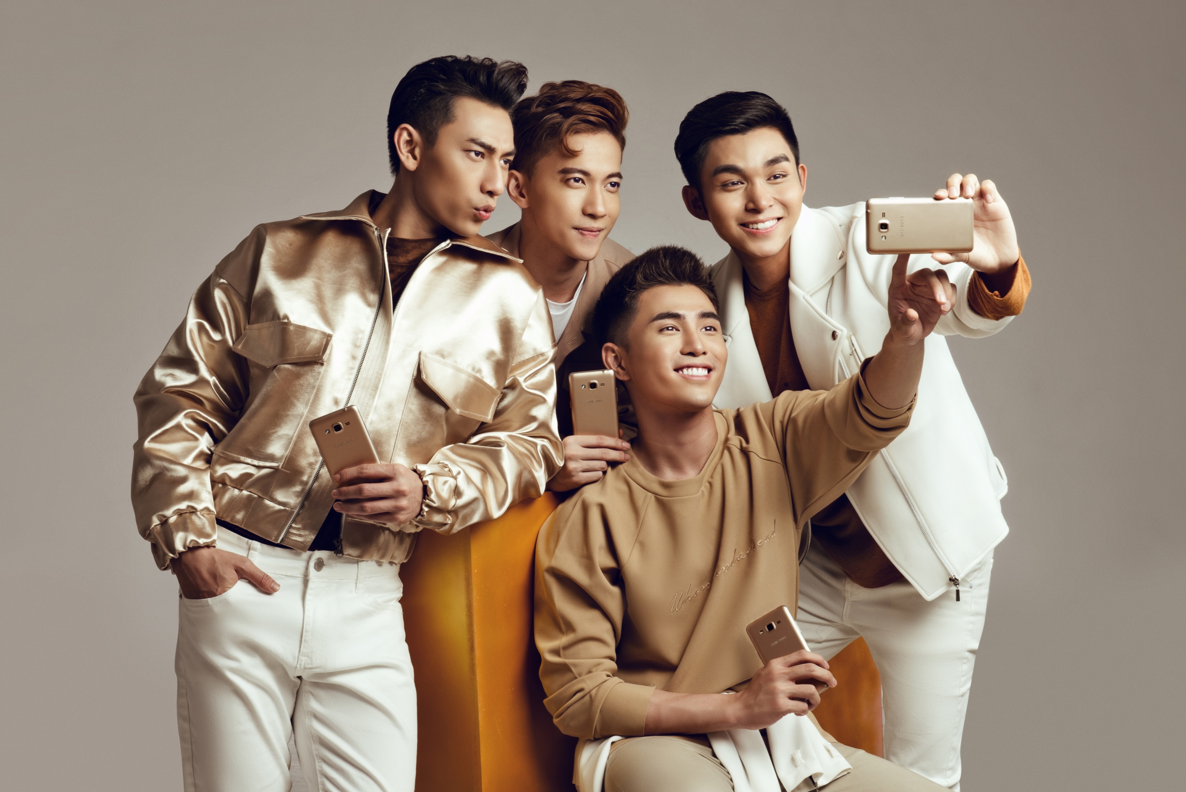 365 tung bo anh tai hop anh 4