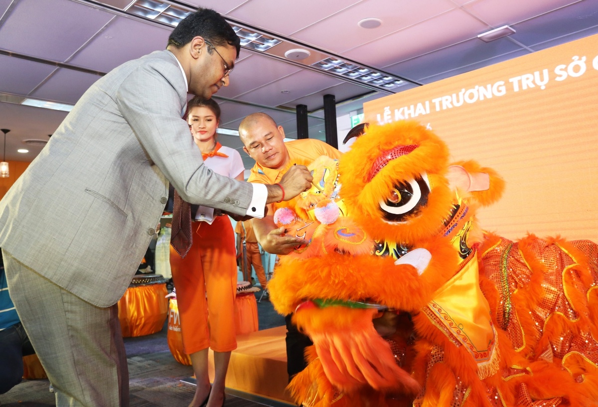 chien dich marketing an tuong cua FWD anh 1