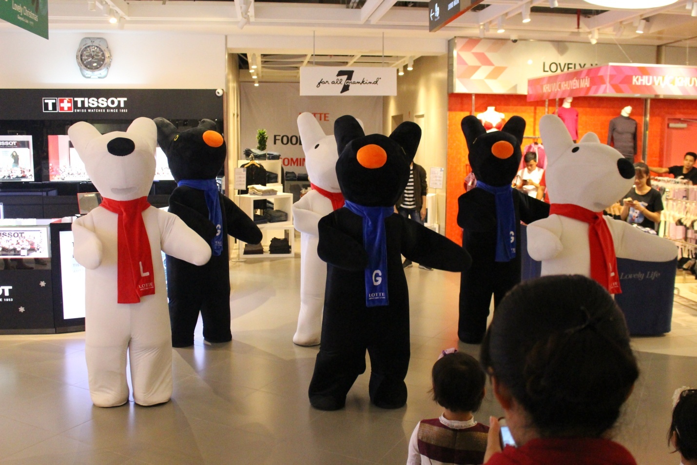 Lotte Department Store,  Giang sinh anh 2