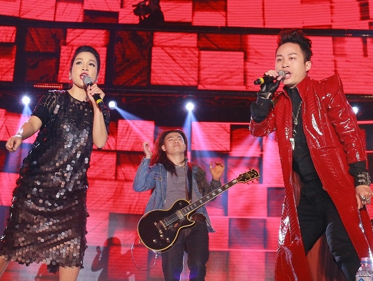 Nhin lai bua tiec am nhac Countdown Party 2017 cua Habeco hinh anh