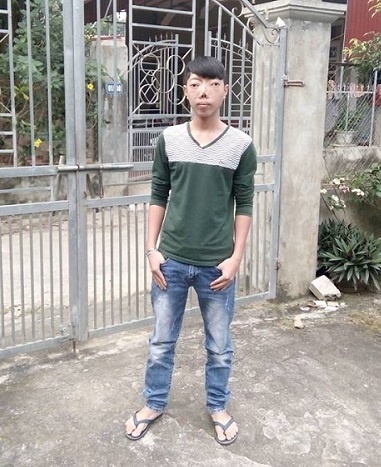 8 nam cua cau be khong co mat anh 12