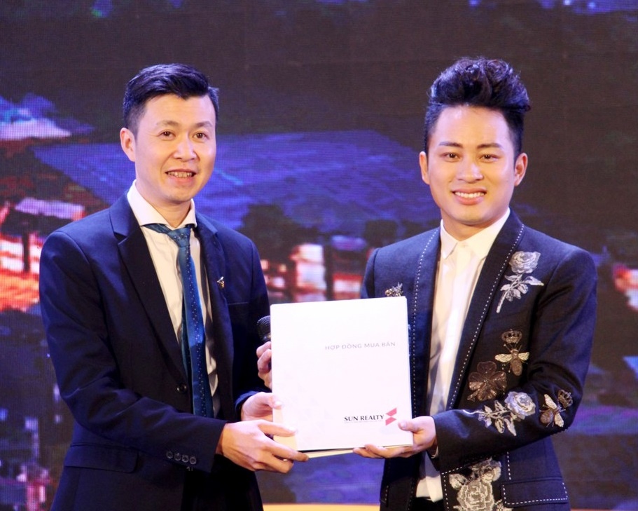 Tung Duong thanh cu dan Sun Grand City Thuy Khue Residence hinh anh