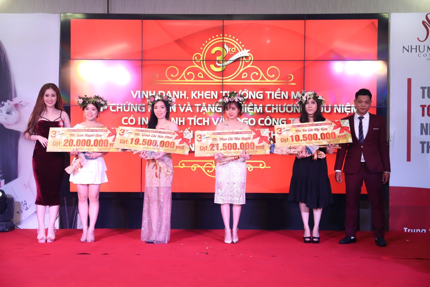 My pham Nhu Minh Tu anh 1