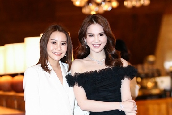 Hoa hau Hai Duong hoi ngo Ngoc Trinh tai su kien Tech Awards hinh anh