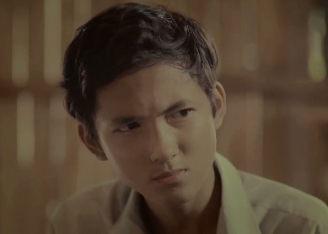 Sao 'Hoa vang co xanh' dong clip cam dong ve tinh cha con hinh anh