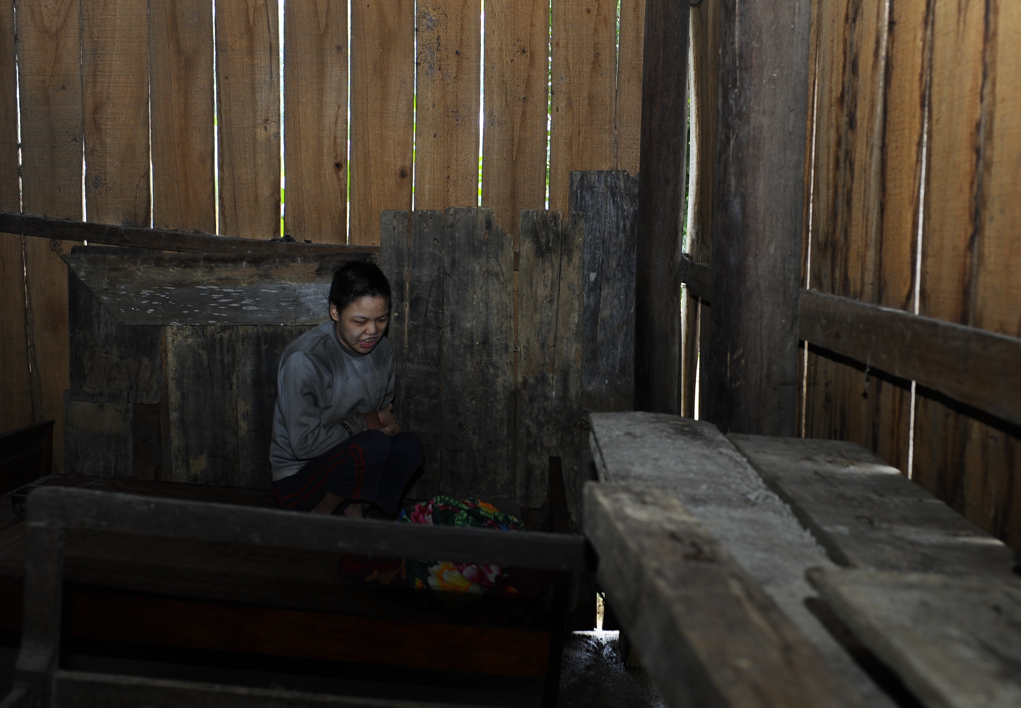 Phan Anh muon trao Tet cho ba con vung lu anh 4