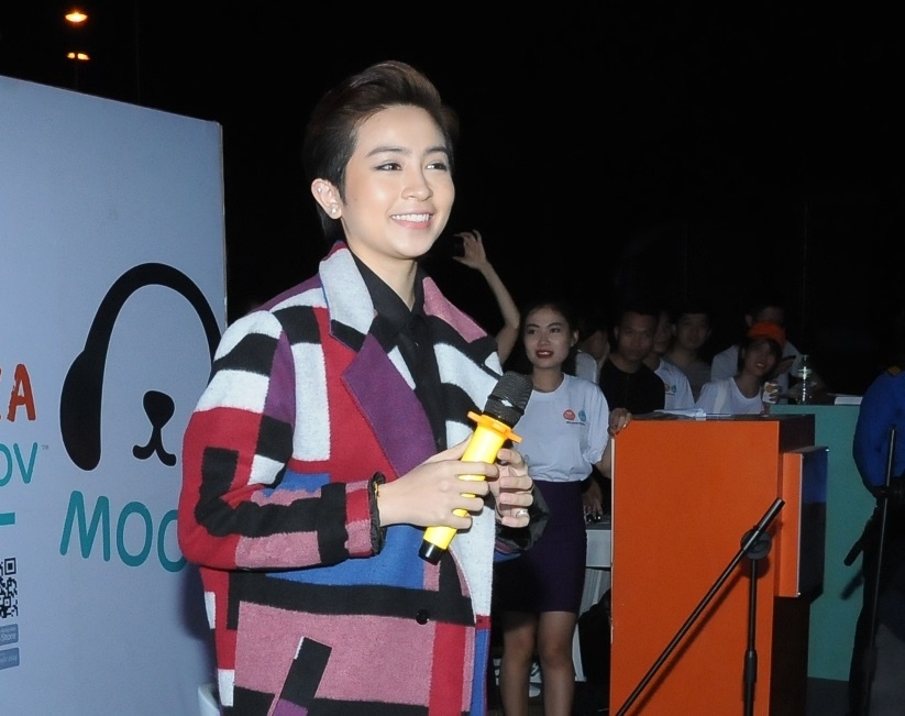 Nam moi, Gil Le mong khan gia tre nghe nhac co y thuc hon hinh anh