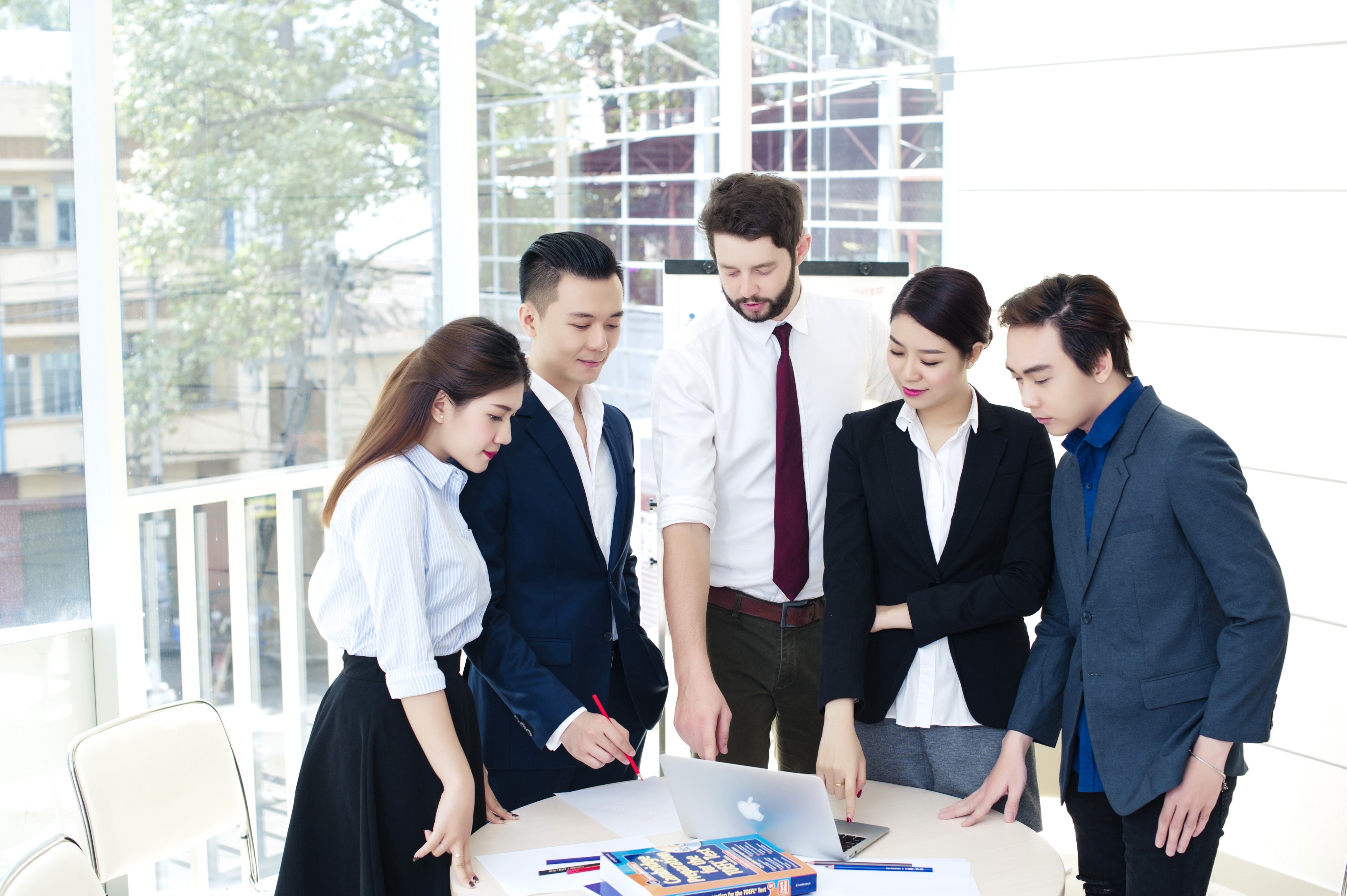 VUS,  tieng Anh anh 1