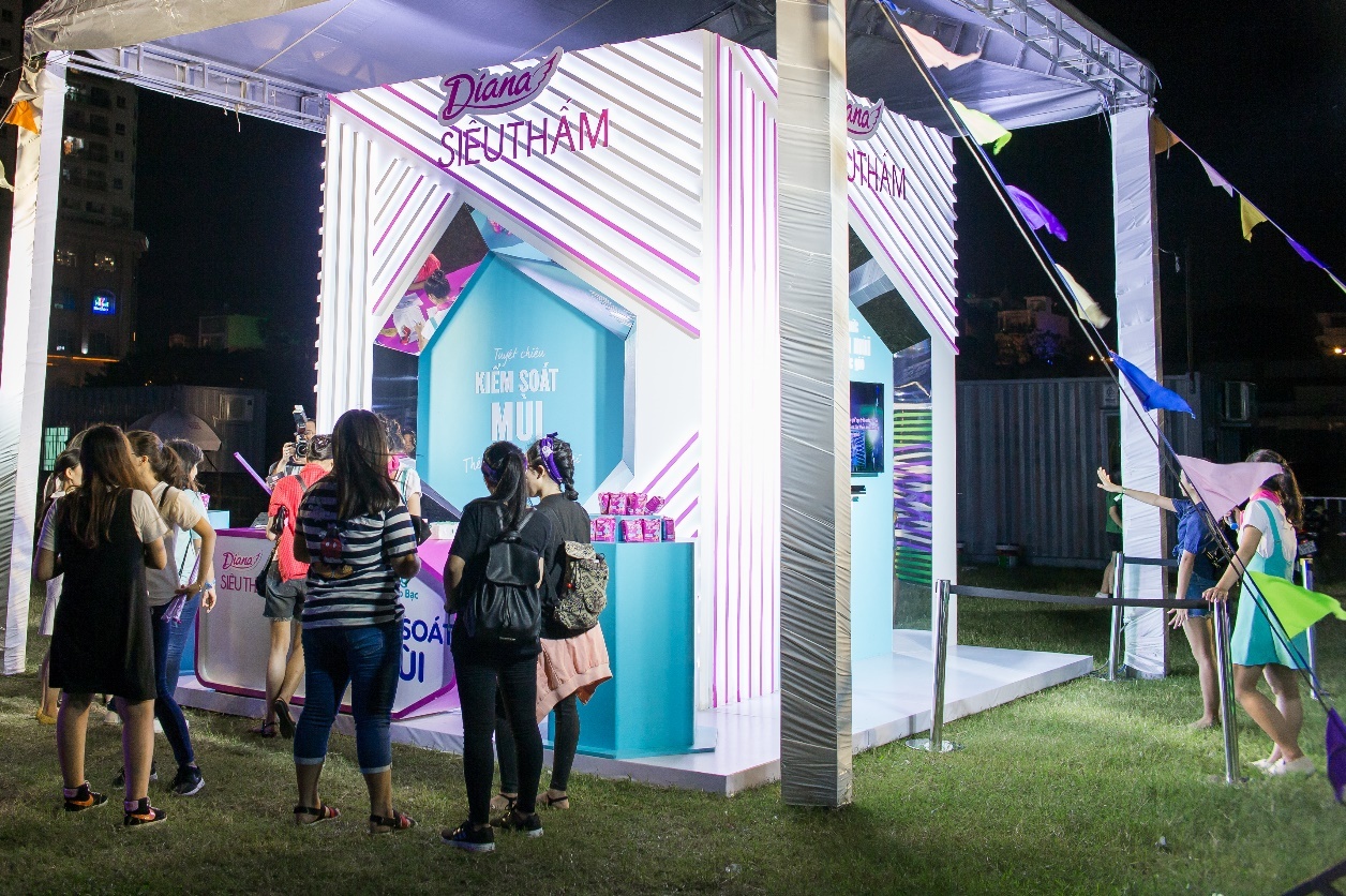 Trai nghiem thu vi cung Diana tai Zing Music Space 2016 hinh anh