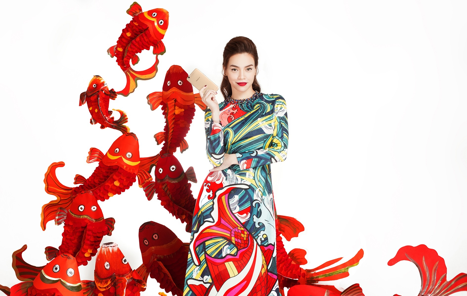 Hà Hồ không chạy show ngày Tết ảnh 3 Ha Ho khong chay show ngay Tet anh 3