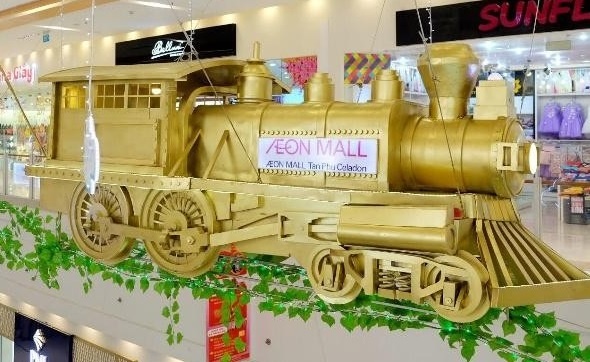 AEON Mall Tan Phu Celadon noi bat voi doan tau vang 250 tuoi hinh anh