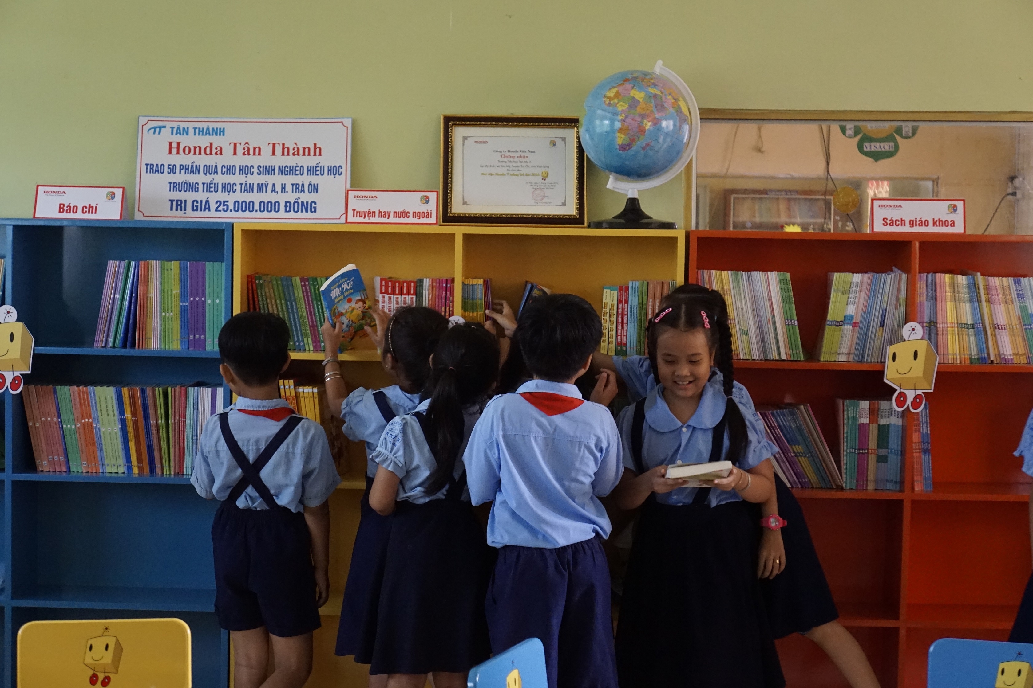mở thêm 12 thư viện cho các trường học khó khăn ảnh 5 mo them 12 thu vien cho cac truong hoc kho khan anh 5