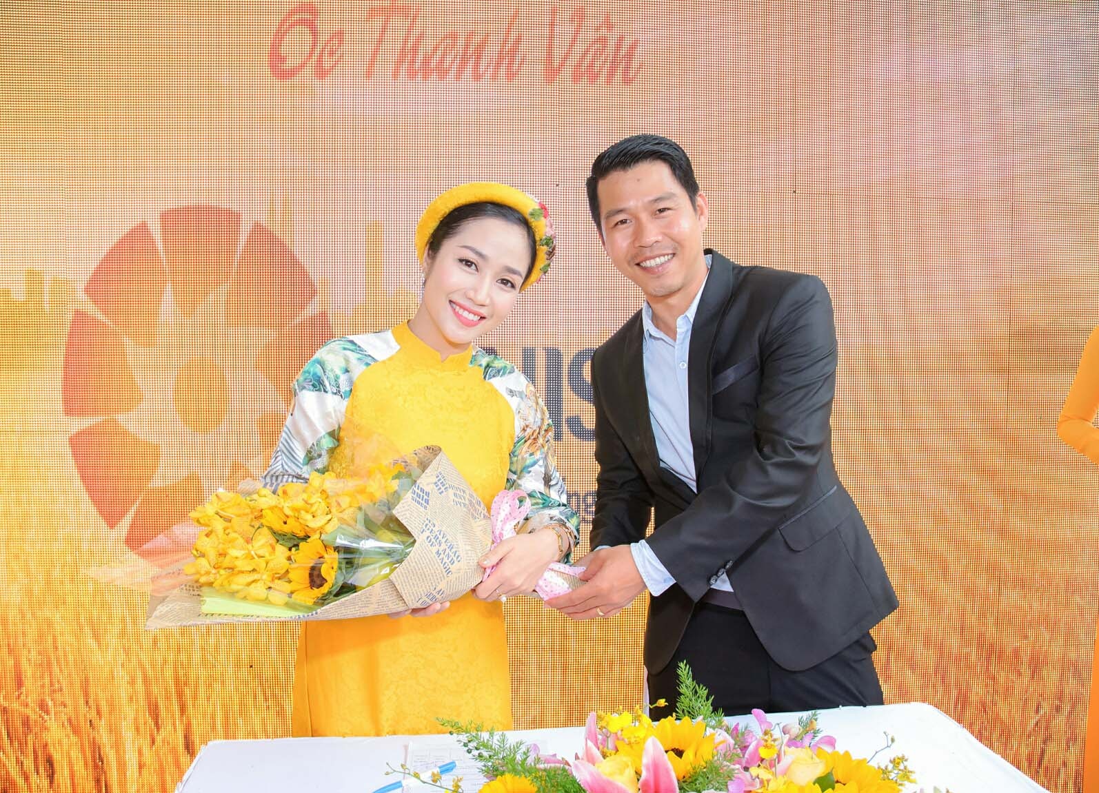 Louis Rice,  gao sach anh 4