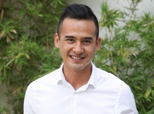 Cach cham soc mat khoe de du xuan cua sao Viet hinh anh