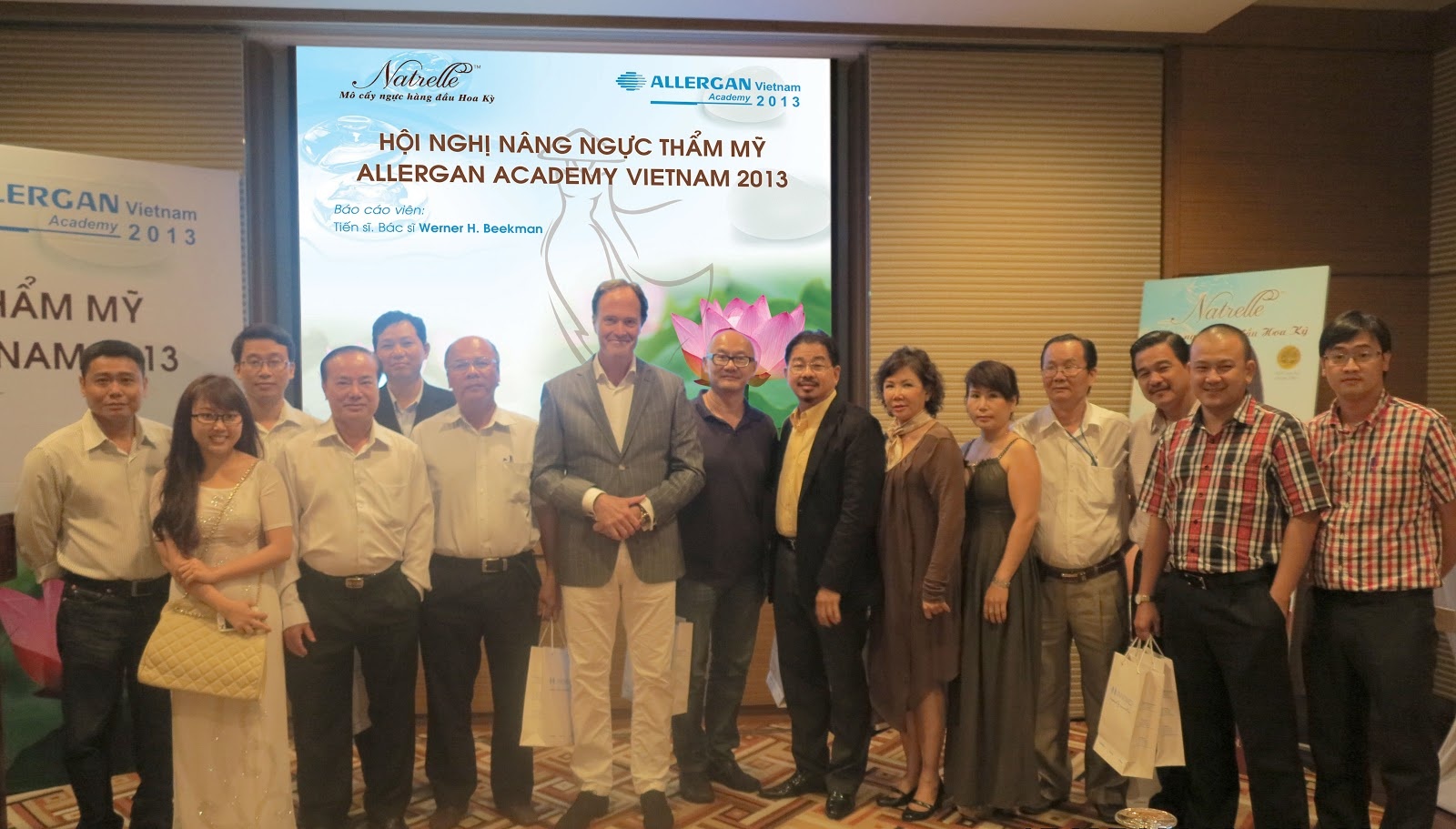 nang nguc,  tui nguc Natrelle anh 1