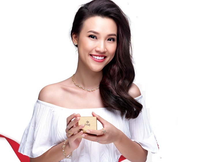 Hoang Oanh rang ngoi trong cac mau trang suc mua Valentine hinh anh