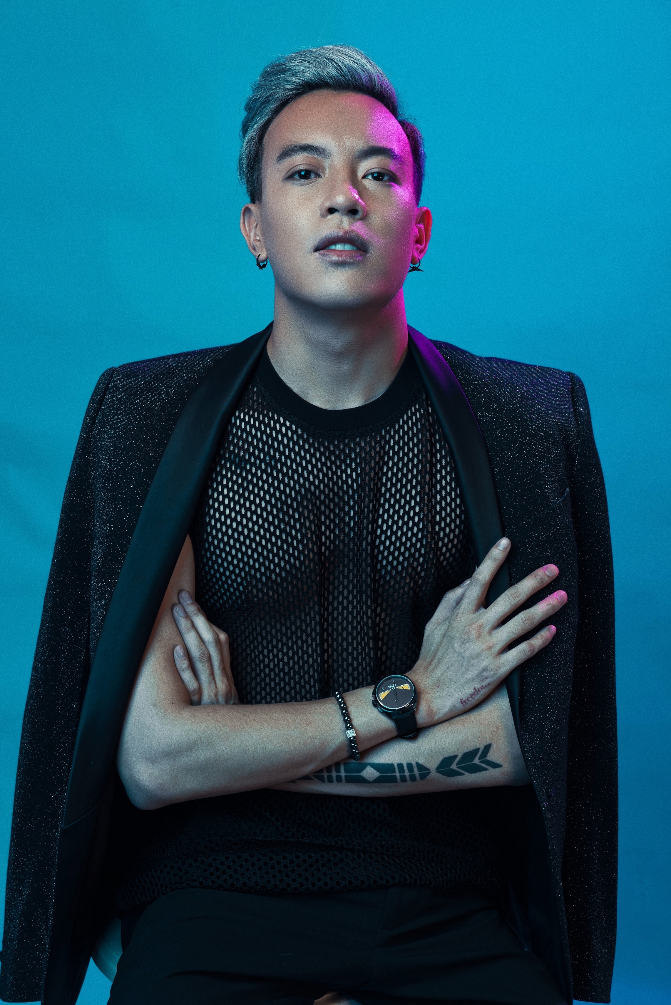 bien hoa voi sac hong theo chuan cua stylist anh 7