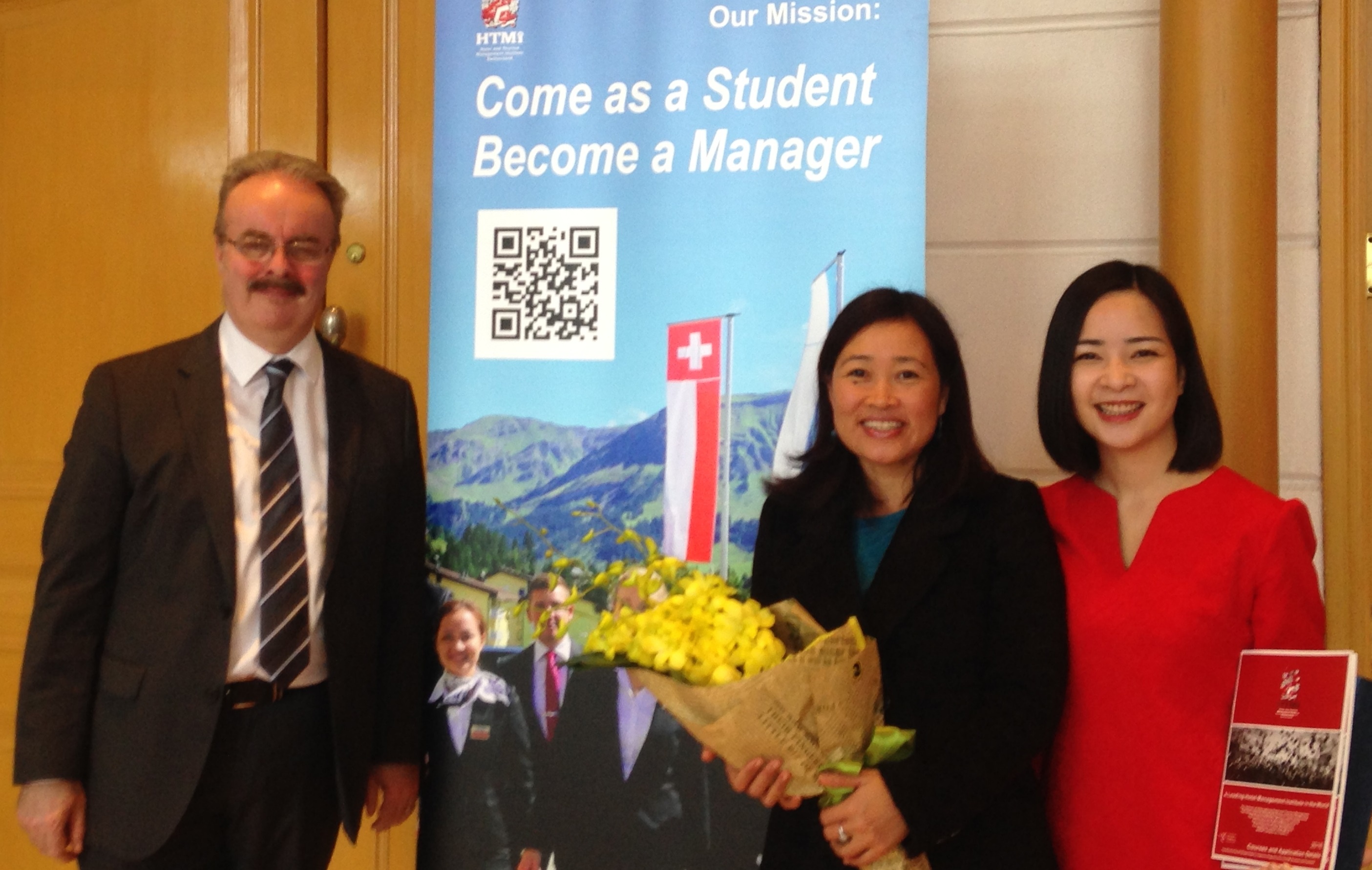 Hoc tap voi cong nghe Apple tai truong HTMi, Thuy Si hinh anh