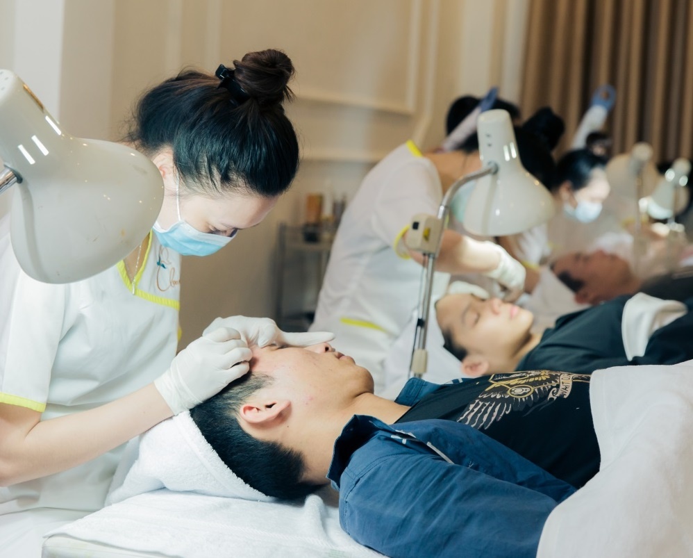 Dia chi tri mun hieu qua duoc gioi tre Sai thanh tin tuong hinh anh