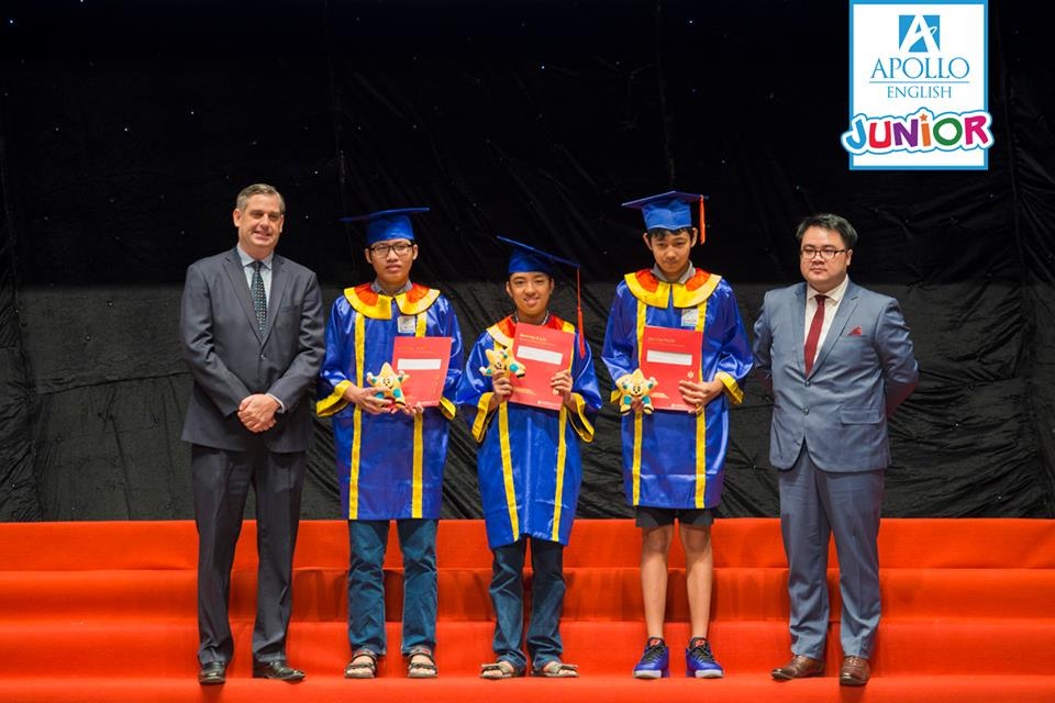 Apollo English anh 9