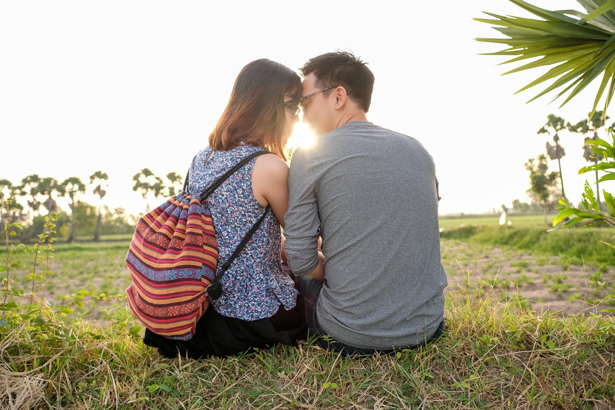 Loat anh nhin la muon nam tay nguoi ay di khap the gian hinh anh