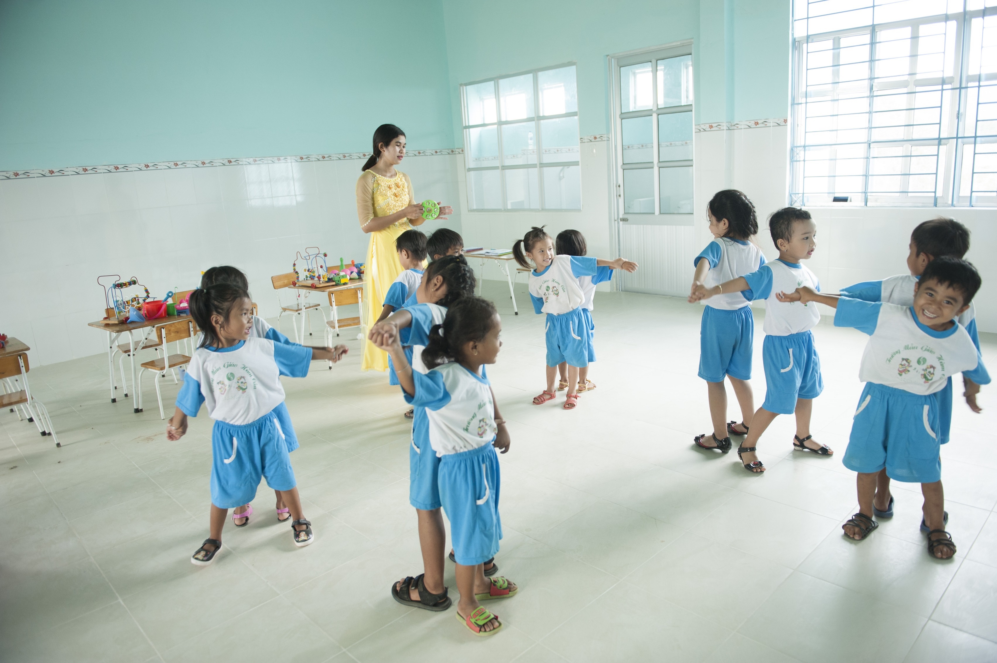 khanh thanh ngoi truong Den Dom Dom thu 20 anh 4