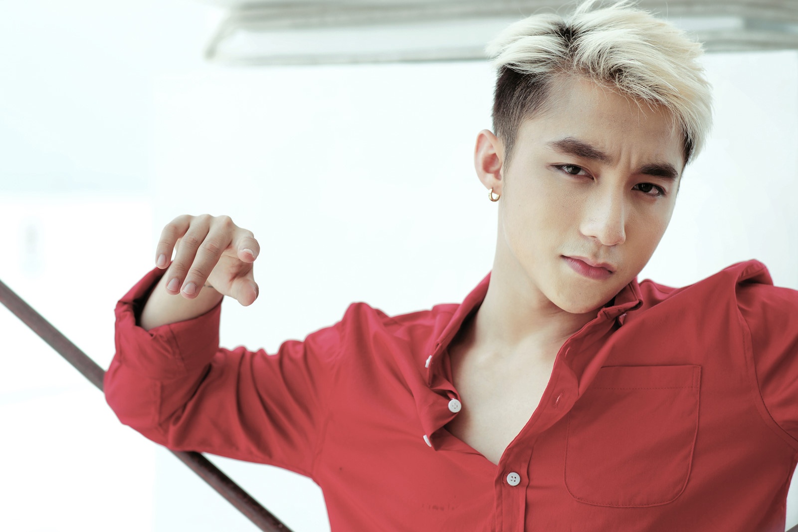 Son Tung M-TP ra mat ban remix ‘Lac Troi’ hinh anh