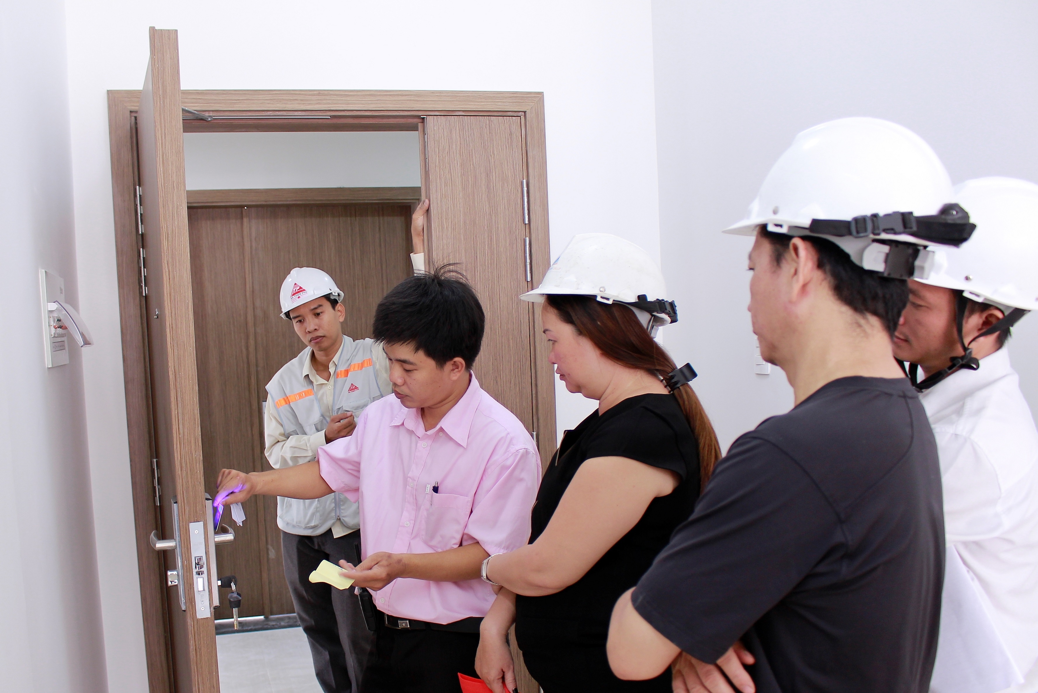 Tập đoàn Đất Xanh khánh thành dự án Luxcity ảnh 2 Tap doan Dat Xanh khanh thanh du an Luxcity anh 2