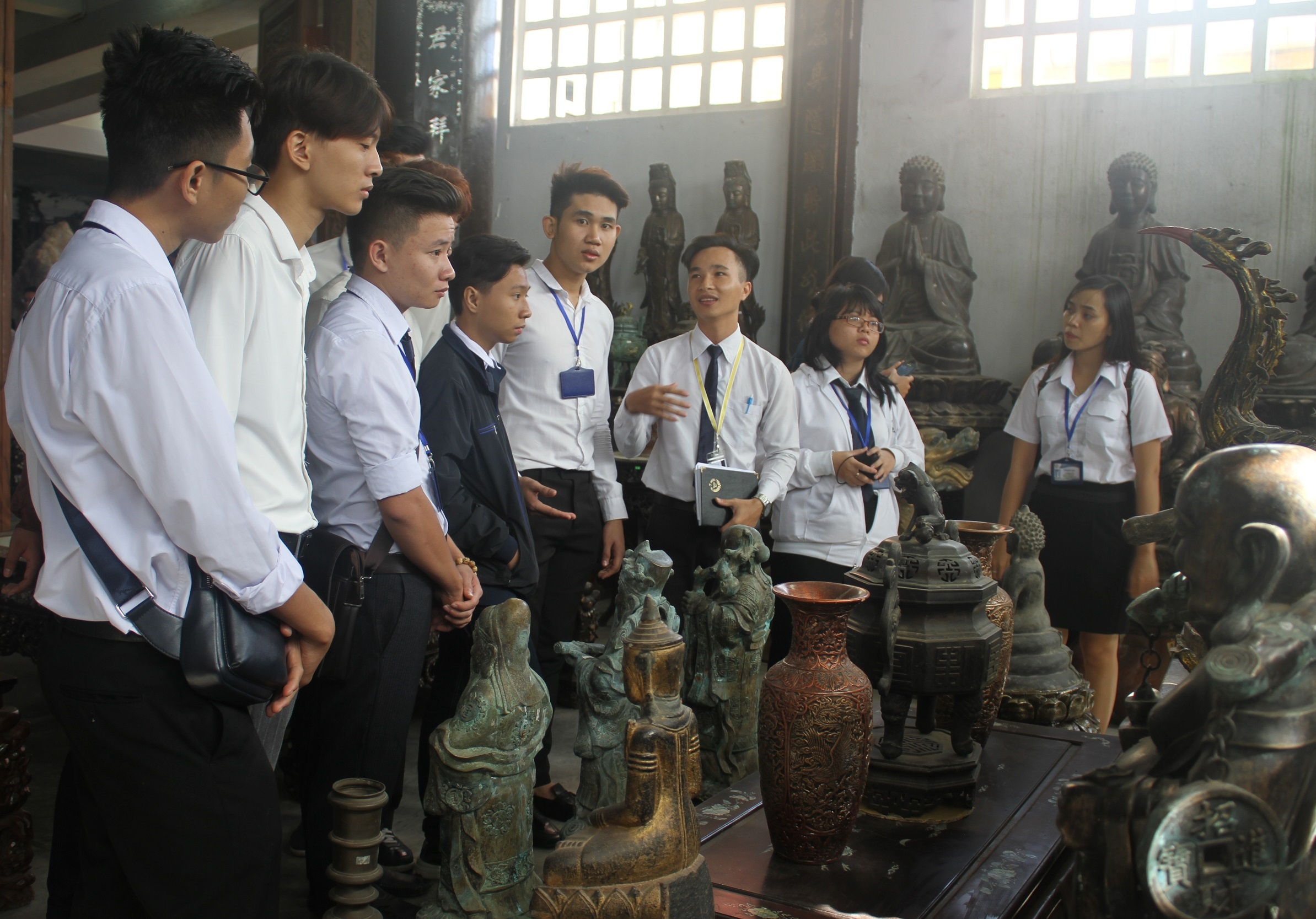 truong Trung cap nghe Viet Giao anh 5