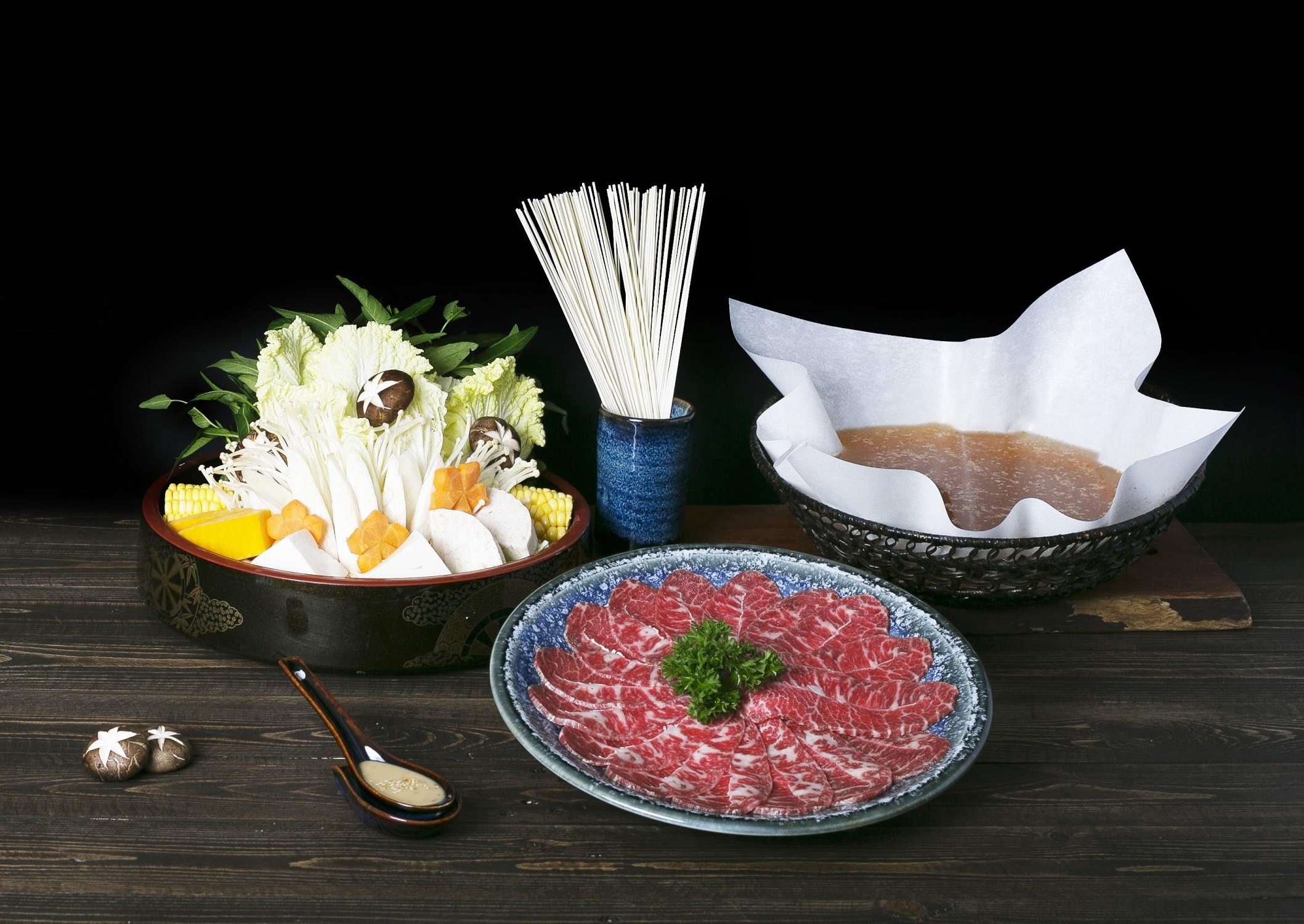 Lau giay - mon an ky la cua dat nuoc Nhat Ban hinh anh