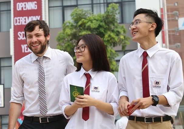 Vinschool trien khai chuong trinh song ngu quoc te Cambridge hinh anh