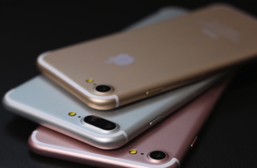 USCOM giam gia toan bo mat hang iPhone, iPad va Samsung hinh anh