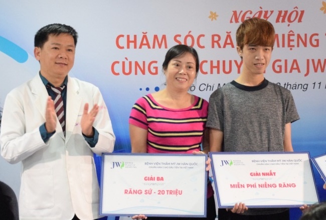 Uu dai ‘lam mot duoc 3’ tai ‘Ngay hoi trong rang Implant 5D' hinh anh